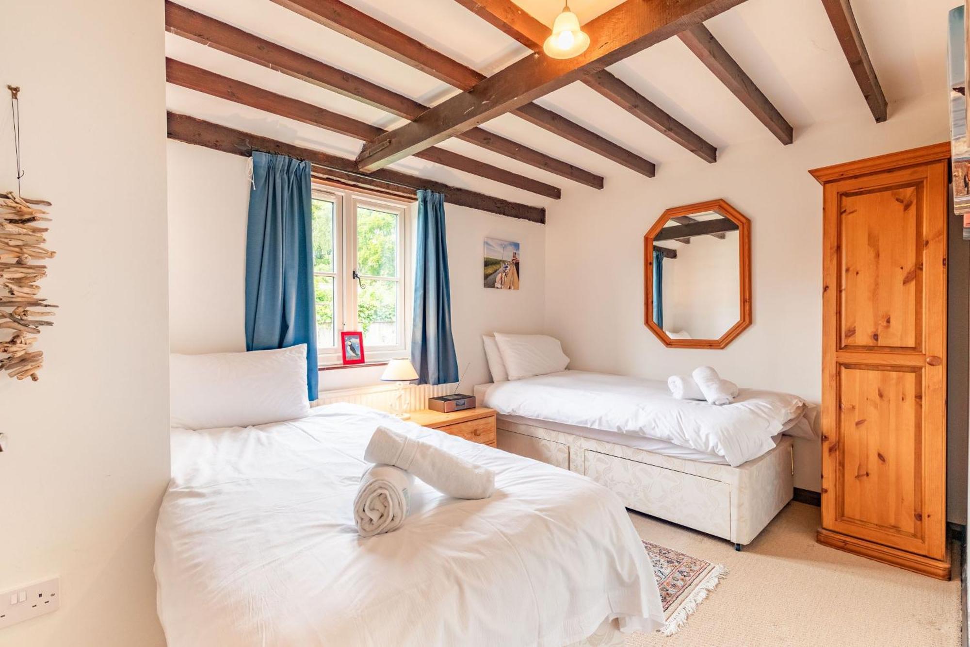Host & Stay - Woodfalls Barn Burgh and Tuttington Ngoại thất bức ảnh